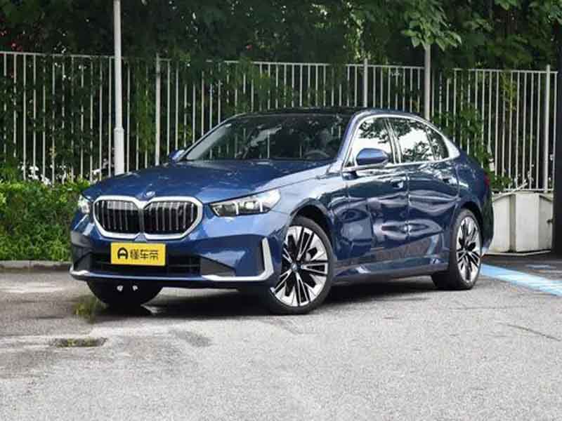 Авто BMW i5 из Китая