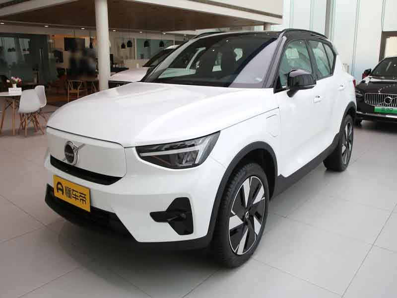  Volvo XC40