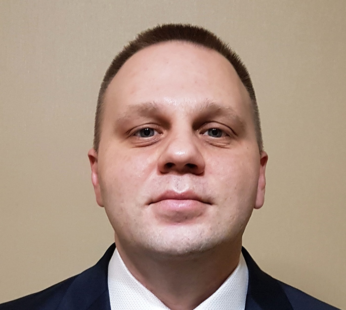 Максим Ананьев — Руководитель отдела продаж, эксперт по автоподбору из Германии